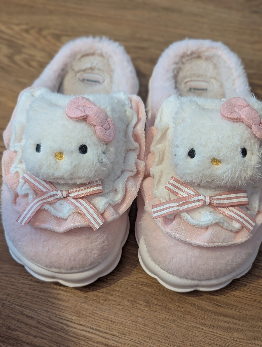 Hello Kitty Pink Plush Slippers